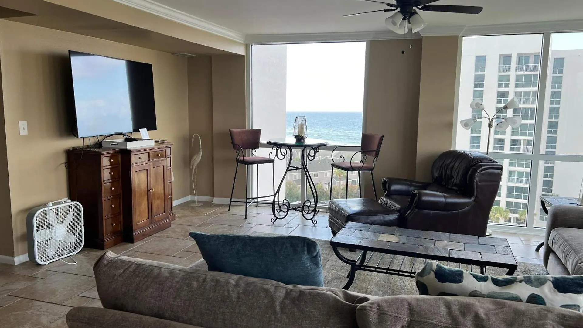 3096-Spacious Vacation Rental Destin Holiday home